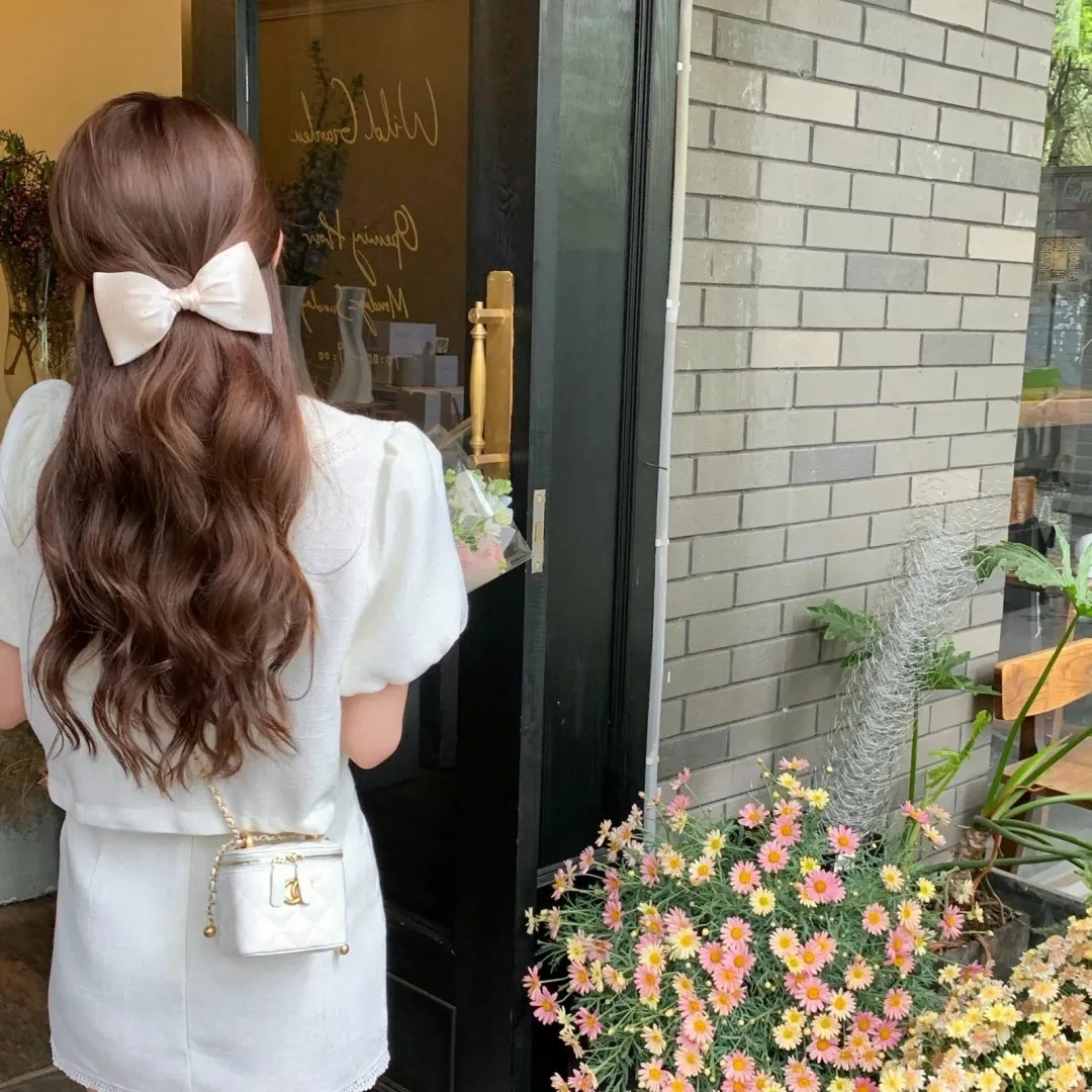 黛丝姑娘